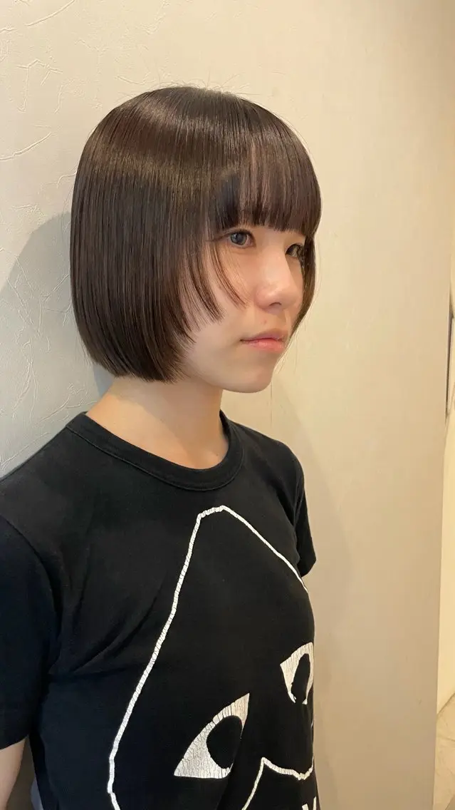ショート 姫カット レイヤーカット ヘアカラー 水野谷愛/レイヤー /ボブ/ブリーチのヘアスタイル