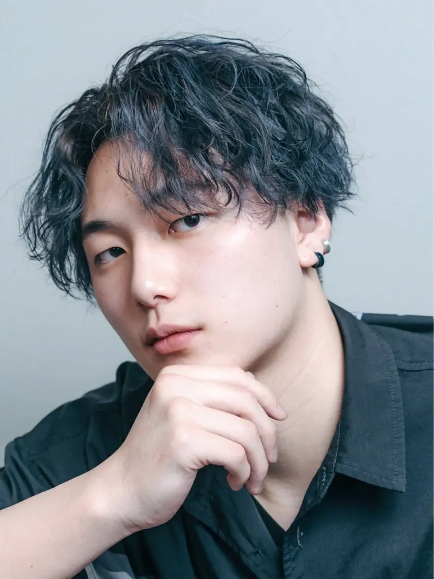ショート WHITE ツバサのヘアスタイル