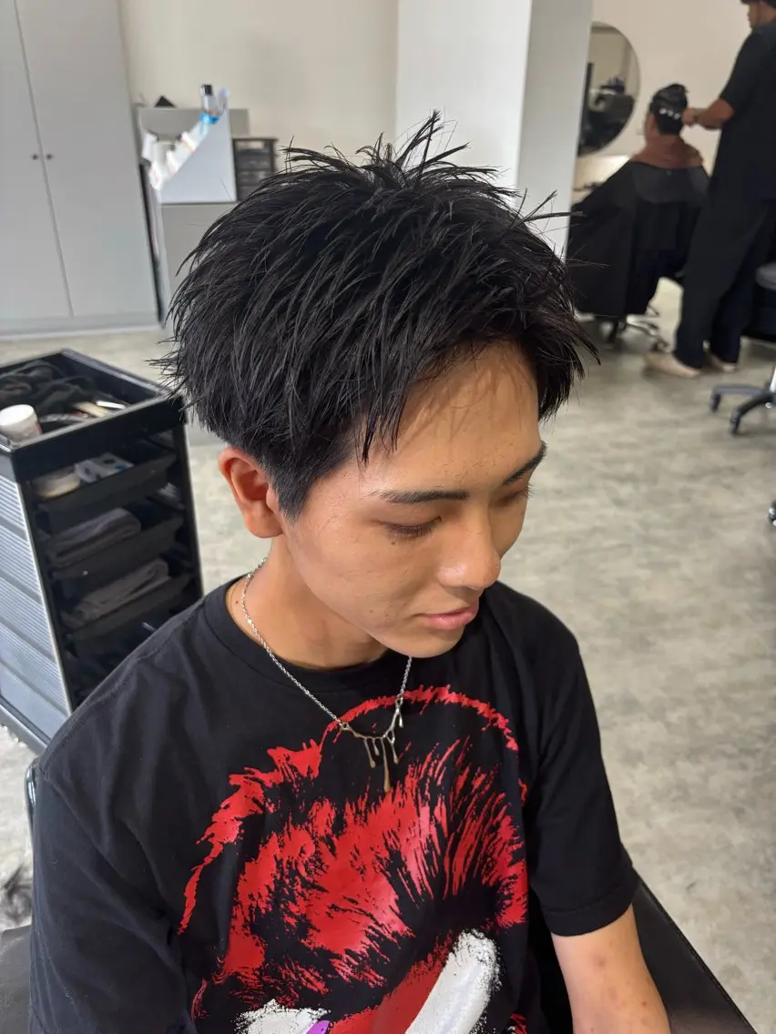 メンズ スパイキーショート 西嶋 大凱のヘアスタイル