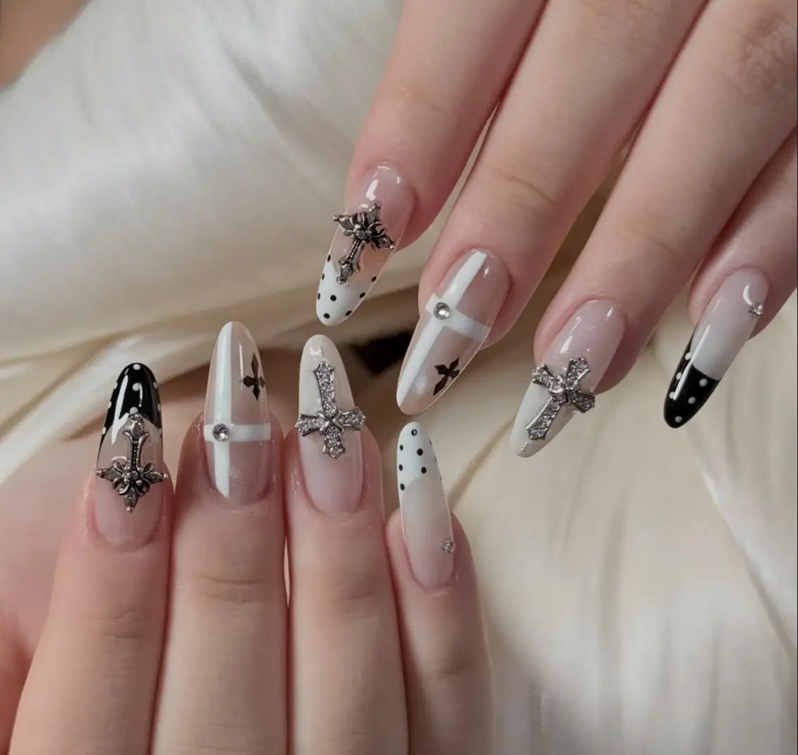 ネイル ハンドネイル エリ🫧 nail池袋東口のネイルデザイン
