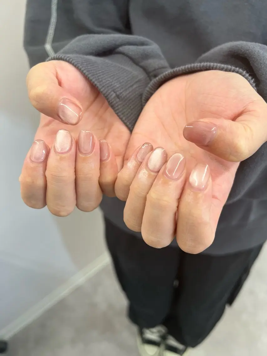 ネイル ジェルネイル 韓国ネイル マグネットネイル ニュアンスネイル パラジェル Bana_ Nailのネイルデザイン