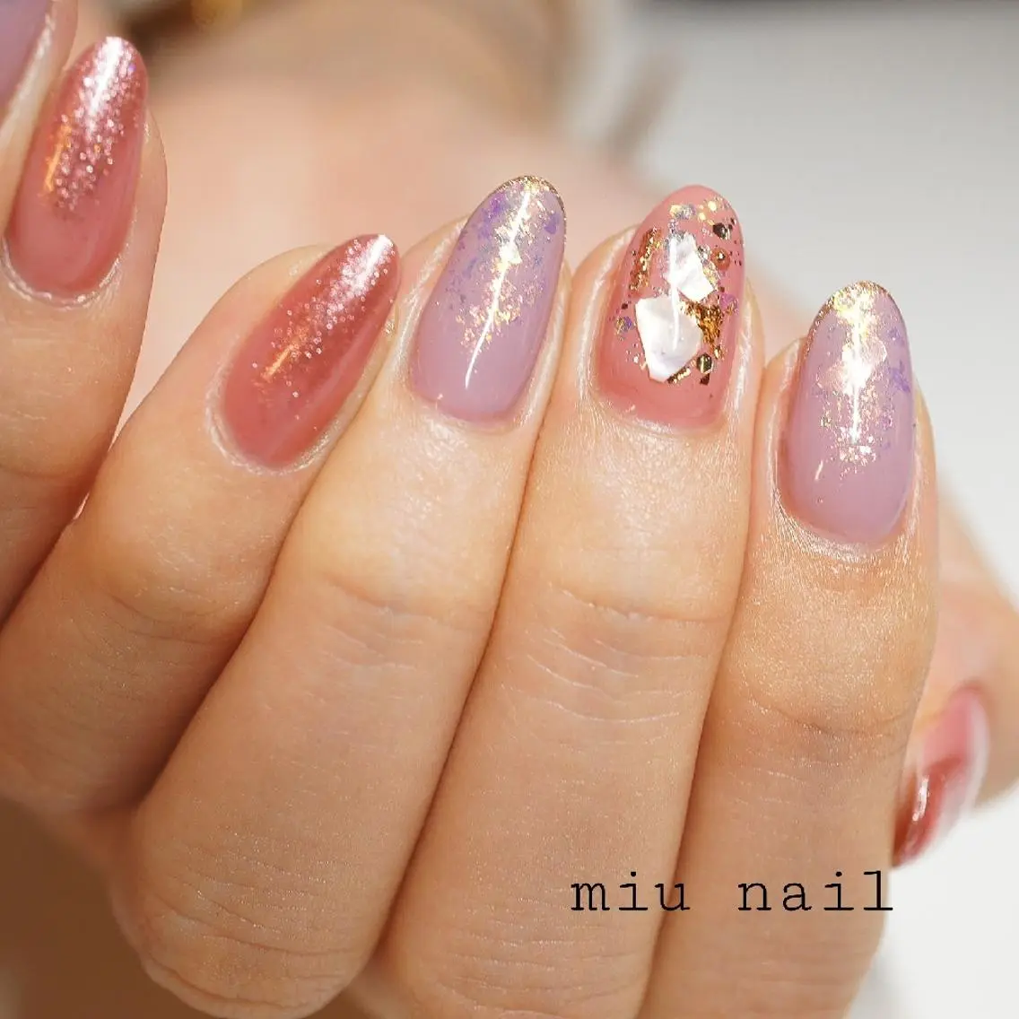 ネイル オーロラネイル キラキラネイル ミラーネイル MIU nailのネイルデザイン