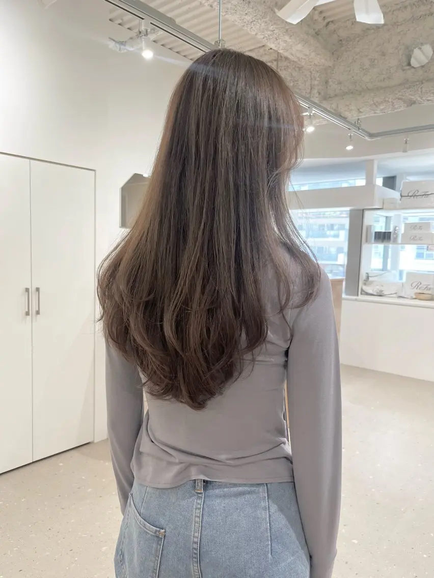 ロング レイヤーカット 箱崎 凪沙のヘアスタイル