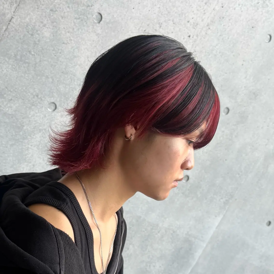 カラー メンズ メンズハイトーン メンズウルフカット 黒髪 デザインカラー ダブルカラー アニメデザイン美容師 ブリーチカラー/僚汰のヘアスタイル