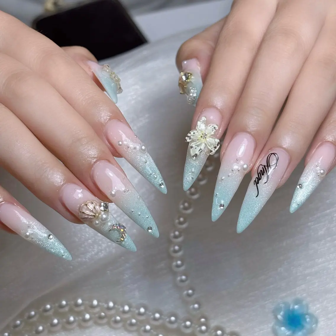 ネイル フレンチネイル ジェルネイル 韓国ネイル マグネットネイル ニュアンスネイル ハンドネイル Sully Nail Labのネイルデザイン