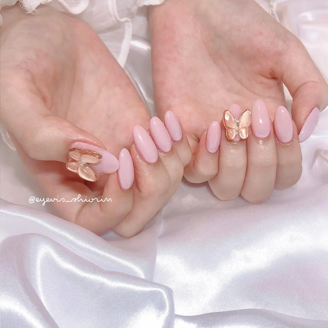 ネイル ROWnail Shioneのネイルデザイン