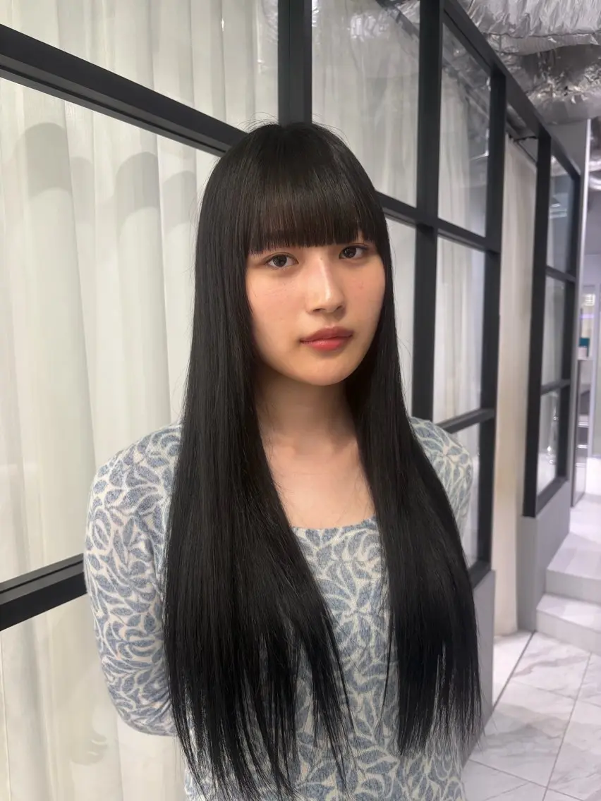 ロング トリートメント ハイトーン✖️ 縮毛矯正シュンペイのヘアスタイル