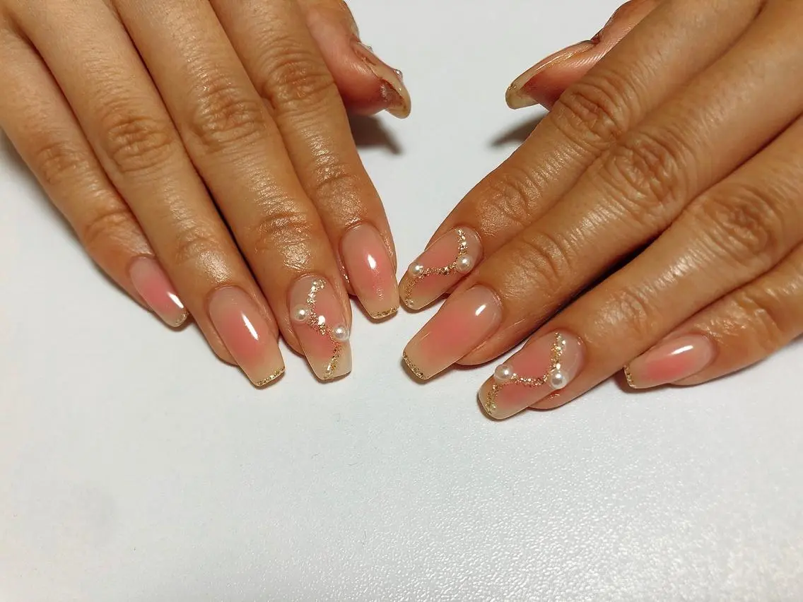 ネイル チークネイル ハンドネイル kiki nail &brow二子玉川のネイルデザイン