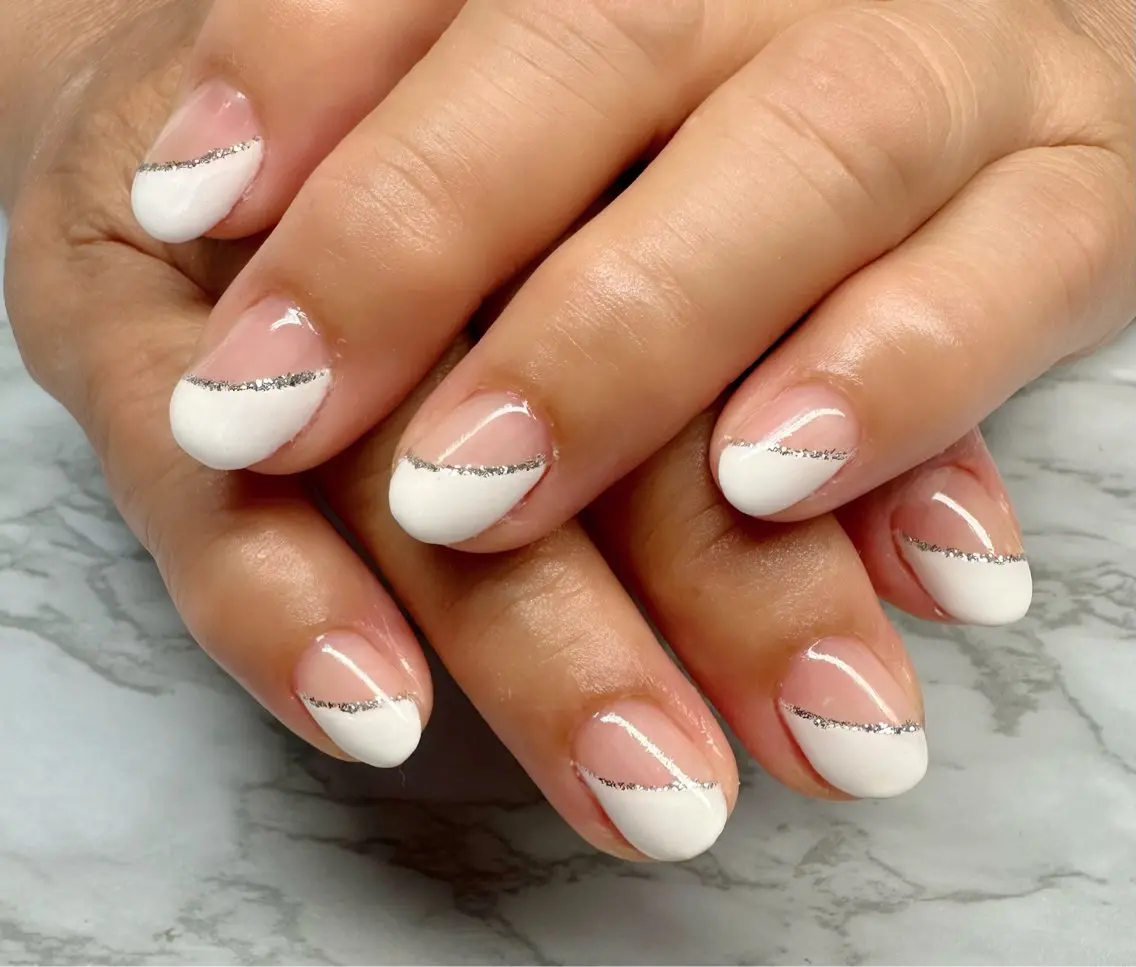 ネイル オーロラネイル フレンチネイル ニュアンスネイル 夏ネイル ハンドネイル Mai’s nailのネイルデザイン