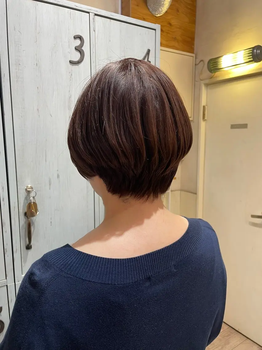 ショート カット ヘアカラー トリートメント 茅野 あゆ美のヘアスタイル