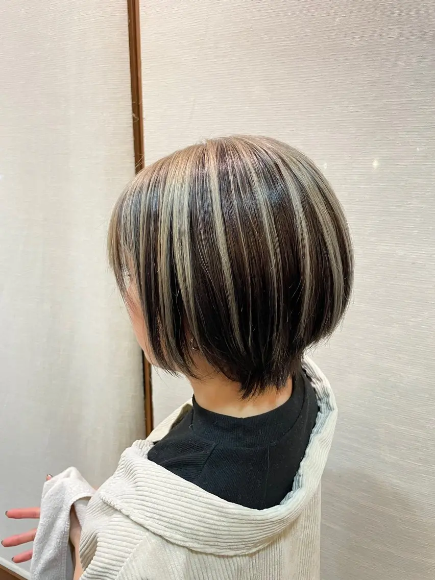 カラー DEURA(デウラ) ✂のヘアスタイル