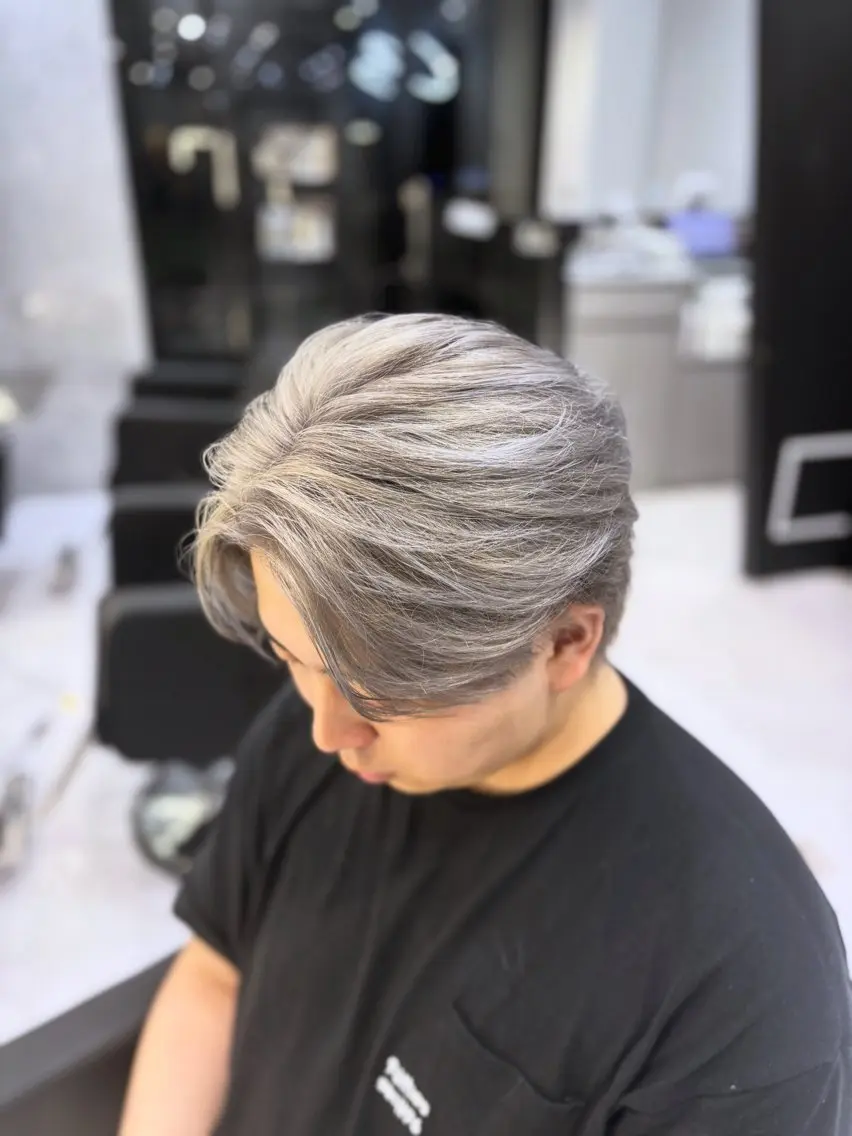 【メンズ限定】カット+2ブリーチ+カラーの写真