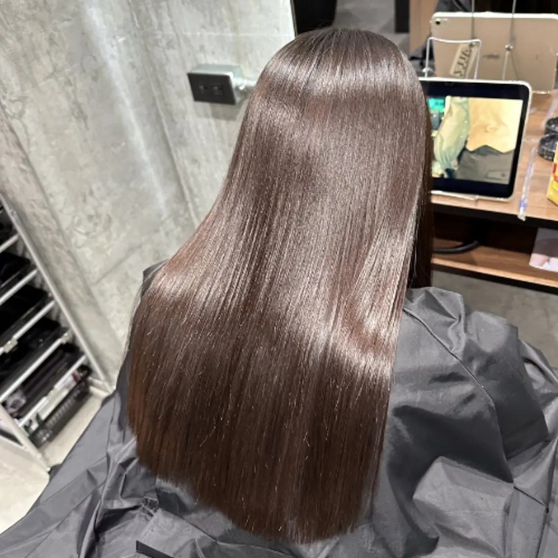 ロング カラー ブラウンカラー ヘアカラー トリートメント 青木 春実のヘアスタイル