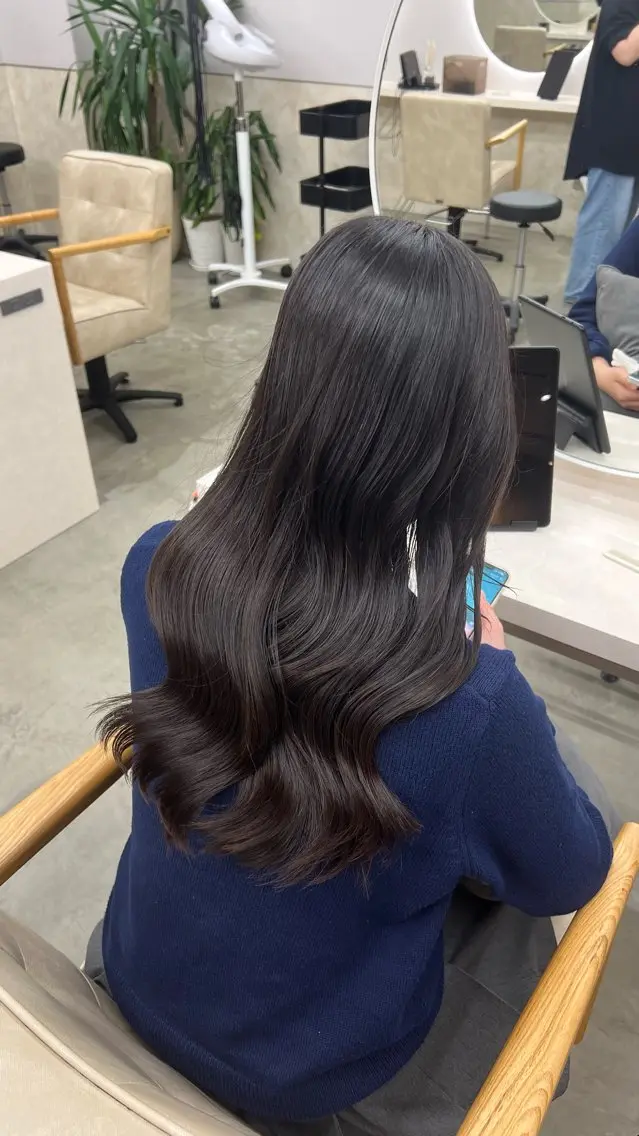 ロング カラー ヘアアレンジ 中島 七海のヘアスタイル