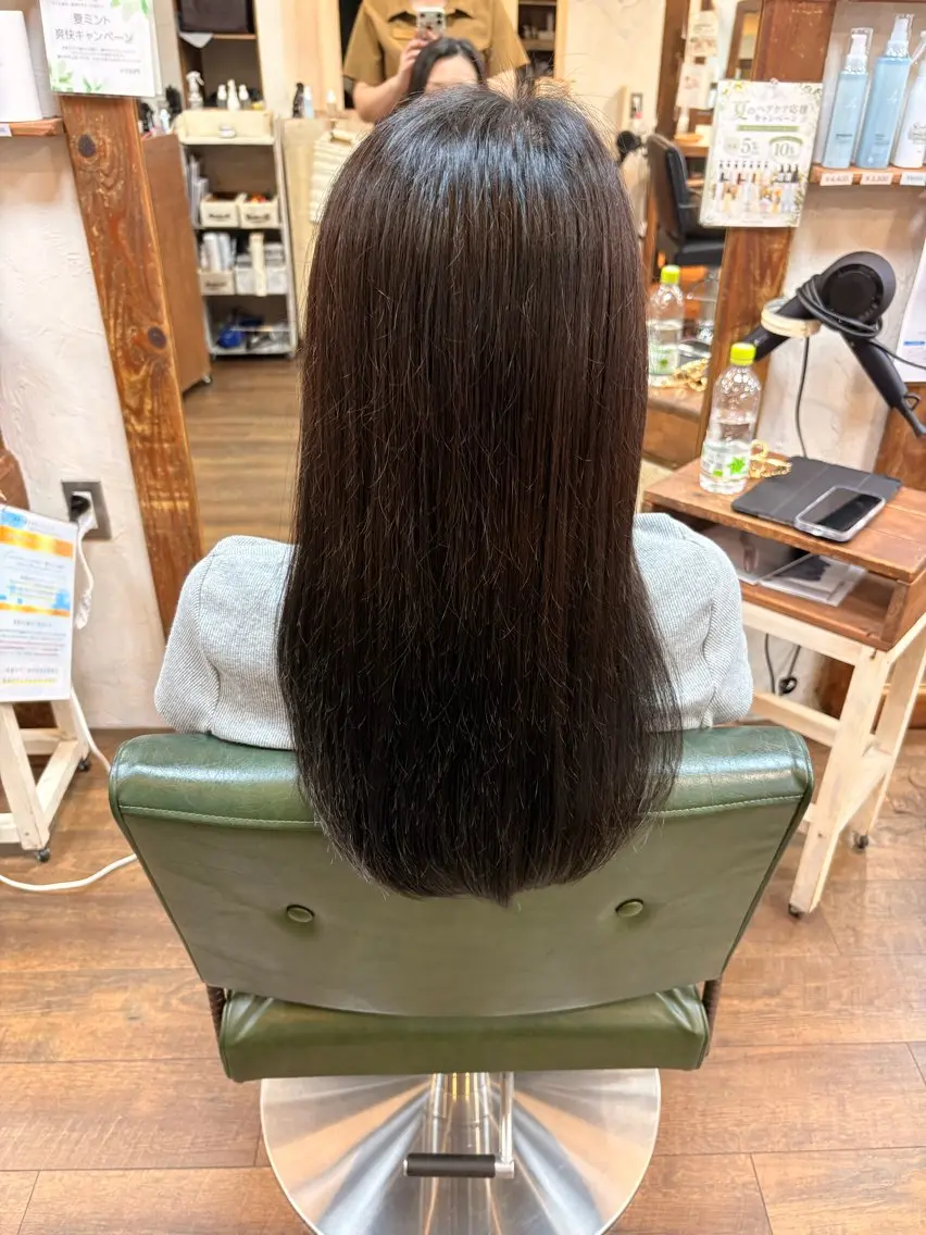 カラー ブラウンカラー ダークブラウン 三宅 デザインカラー 透明感カラー✨のヘアスタイル