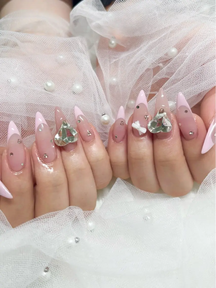 ネイル Roi ayanaのネイルデザイン