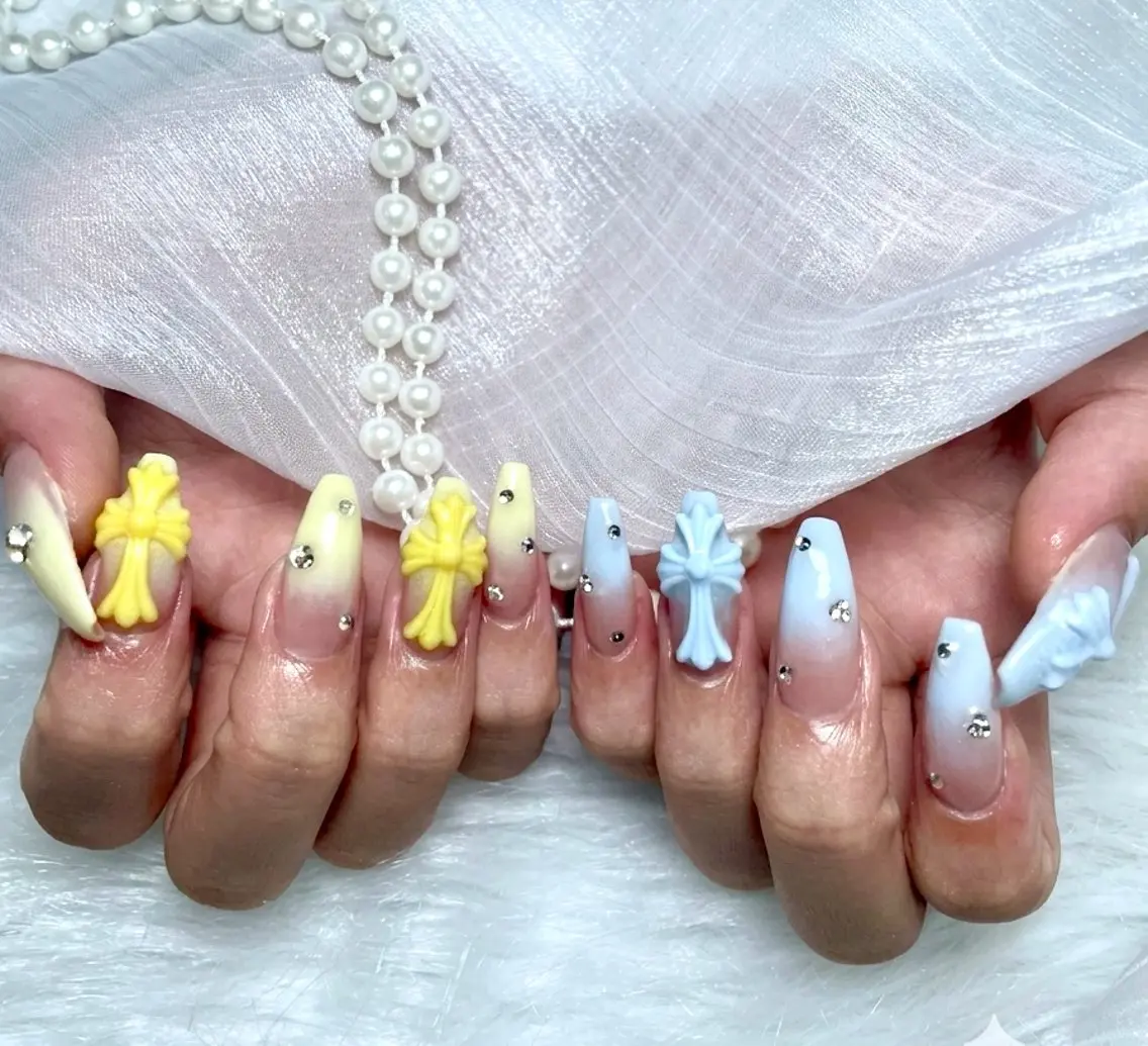 ネイル キラキラネイル ストーンネイル Michan Nailのネイルデザイン