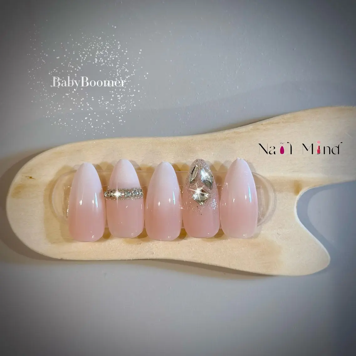 ネイル キラキラネイル ハンドネイル Nail Mind Tokyoのネイルデザイン