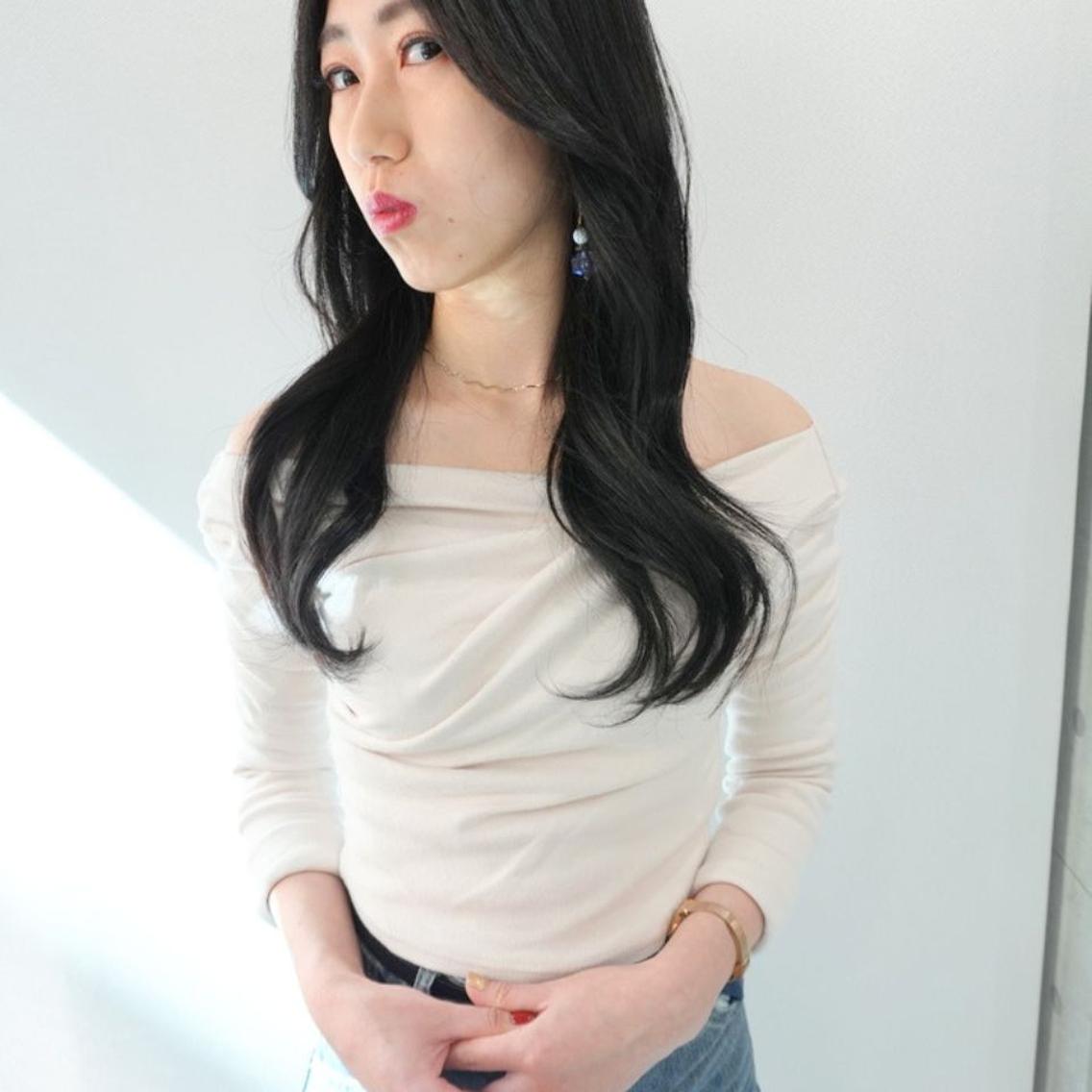 ロング カラー 黒髪 ロング ❇️安達 優心❇️ レイヤー/艶髪特化のヘアスタイル