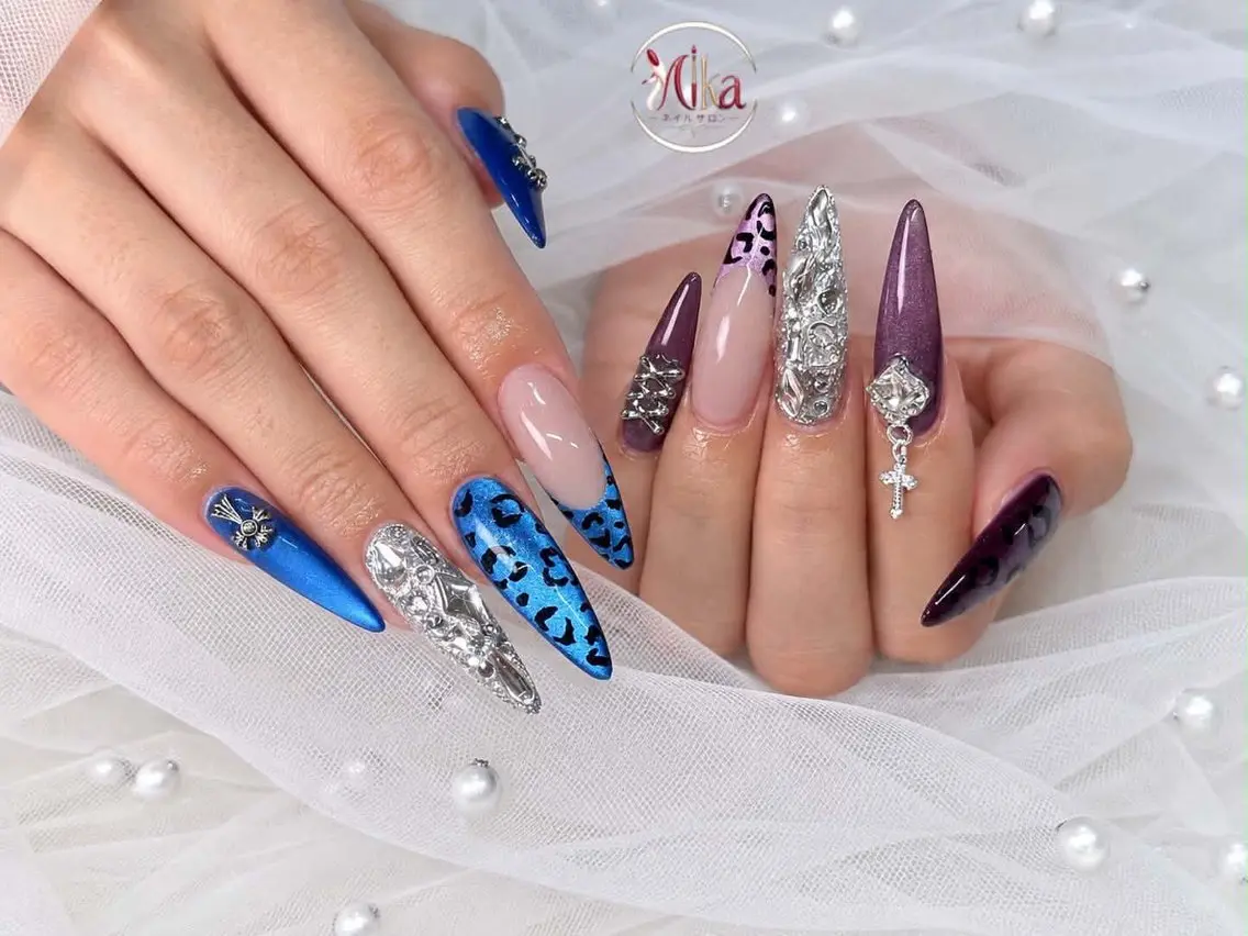 ネイル アニマル柄 ブルー 長さ出し ロングネイル 持ち込み ハンドネイル MIKA nail salonのネイルデザイン