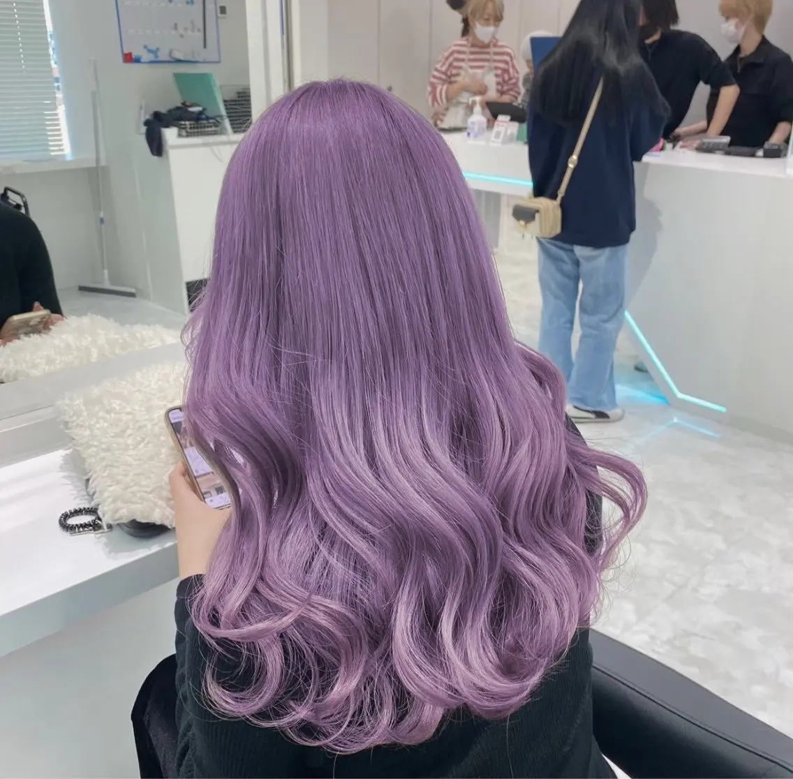 セミロング カラー ヘアアレンジ 🫧モテる💗ダメー ジレスハイトーン🫧のヘアスタイル
