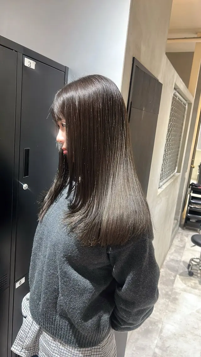ミディアム カラー カット ヘアカラー トリートメント 透明感×韓国ヘア 🇰🇷きららのヘアスタイル