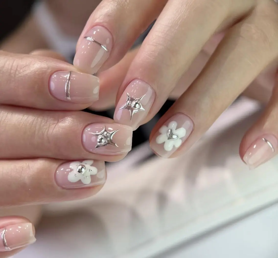 ネイル ハンドネイル 🎀 NaNa_nailのネイルデザイン