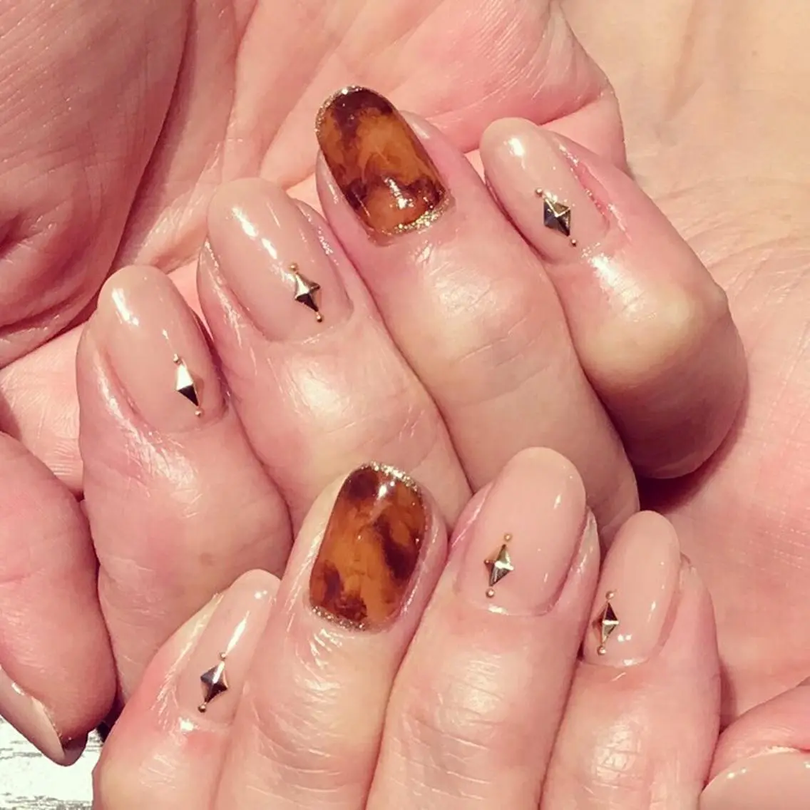 ネイル ストーンネイル ハンドネイル hair&nail NO-MUのネイルデザイン