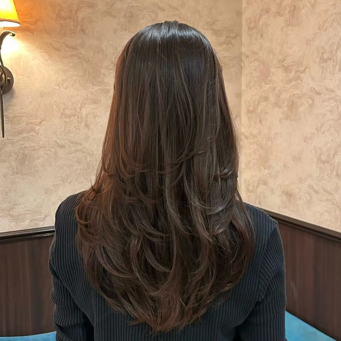 ロング カラー カット ヘアカラー トリートメント 🍒ハイレイヤー🍒 海外ヘア🍒Momoのヘアスタイル