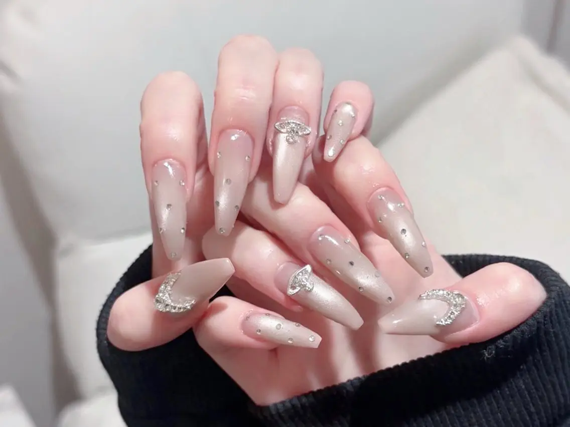 ネイル ネイルサロン Easenのネイルデザイン