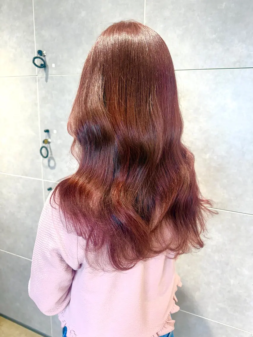 ロング 🤍透明感カラー🤍 三浦瑠璃のヘアスタイル