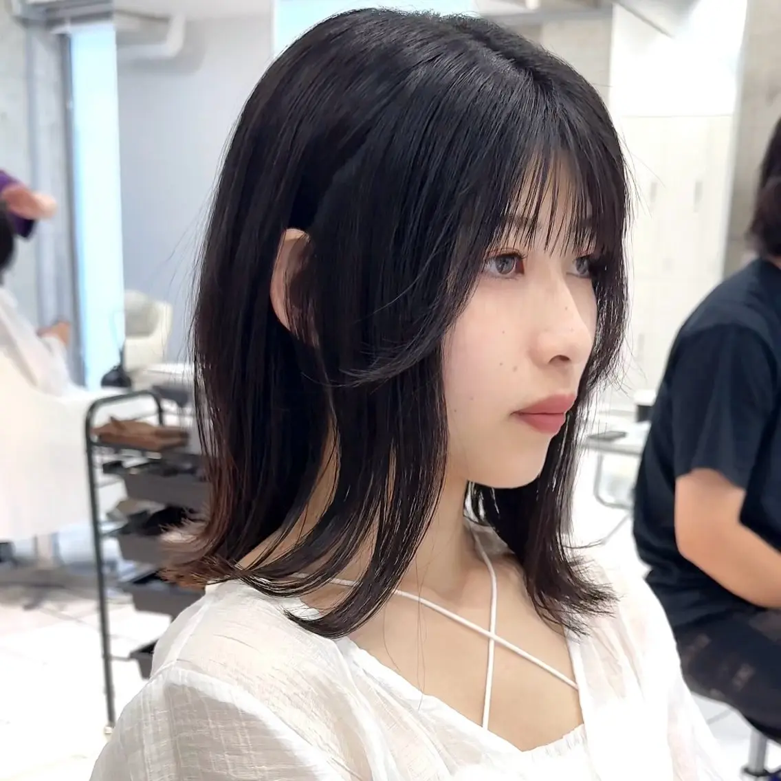 ミディアム カラー 切りっぱなしボブ ボブレイヤー ボブ 髪質改善 レイヤーカット 畔上 尚也のヘアスタイル