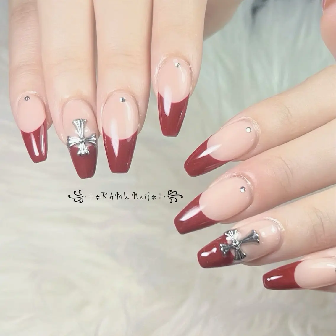 ネイル キラキラネイル マグネットネイル ミラーネイル ピンク ワンホンネイル ハンドネイル RAMU Nail 恵比寿店のネイルデザイン