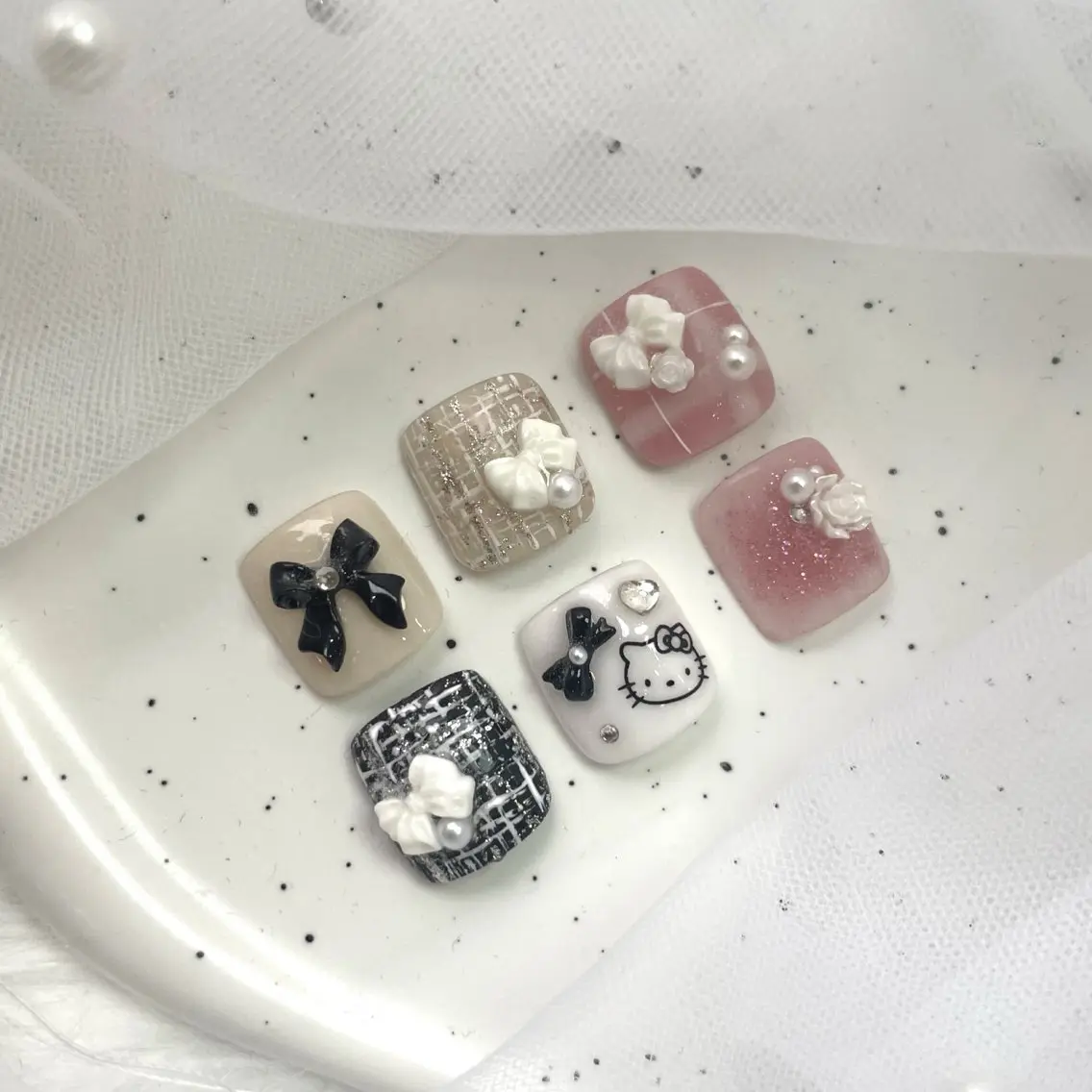 ネイル KITTY🩰 AKIのネイルデザイン