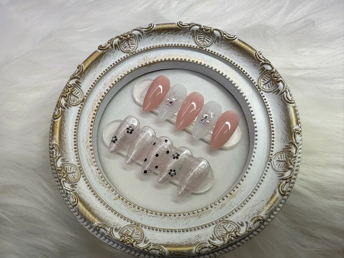 ネイル ハンドネイル MIKIネイル YUKAのネイルデザイン