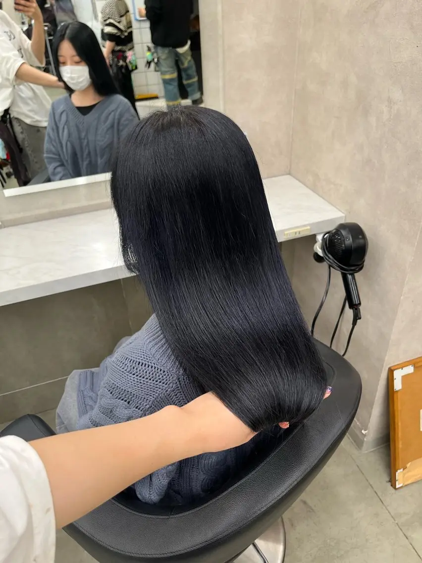 セミロング ヘアカラー トリートメント ヘッドスパ ヘアセット 寒色/ベージュヘア ブリーチありMiOのヘアスタイル