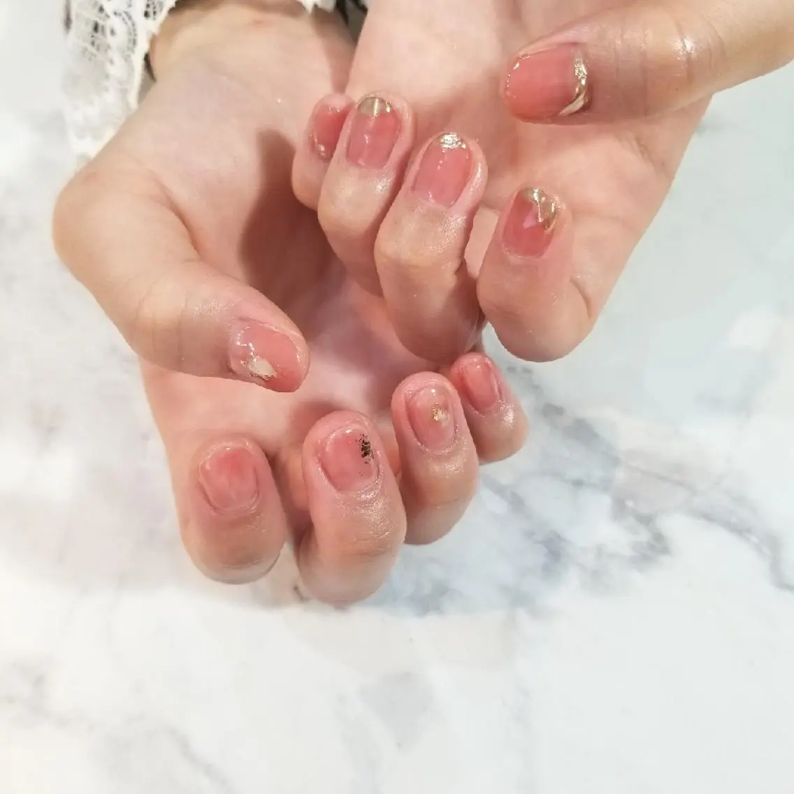 ネイル フレンチネイル ミラーネイル ハンドネイル nijiiro🌈 サトウのネイルデザイン