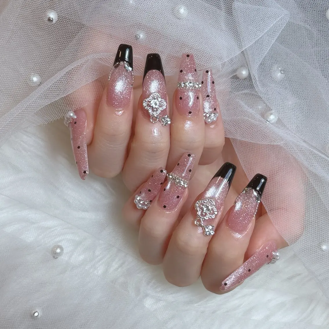 ミディアム 韓国風ヘア ハンドネイル Chiin Nailのネイルデザイン
