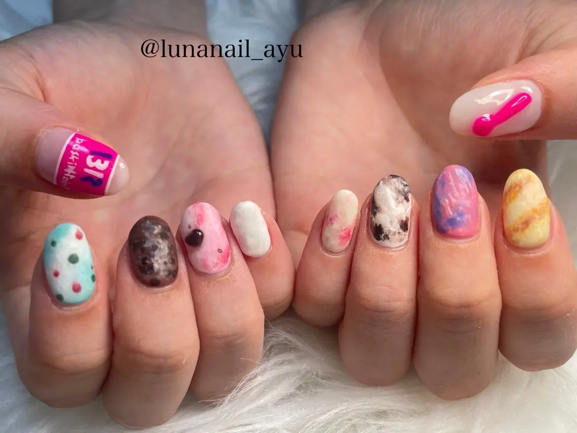 ネイル 氷ネイル・うるうるネイル 夏ネイル ハンドネイル LUNA NAIL ayuのネイルデザイン