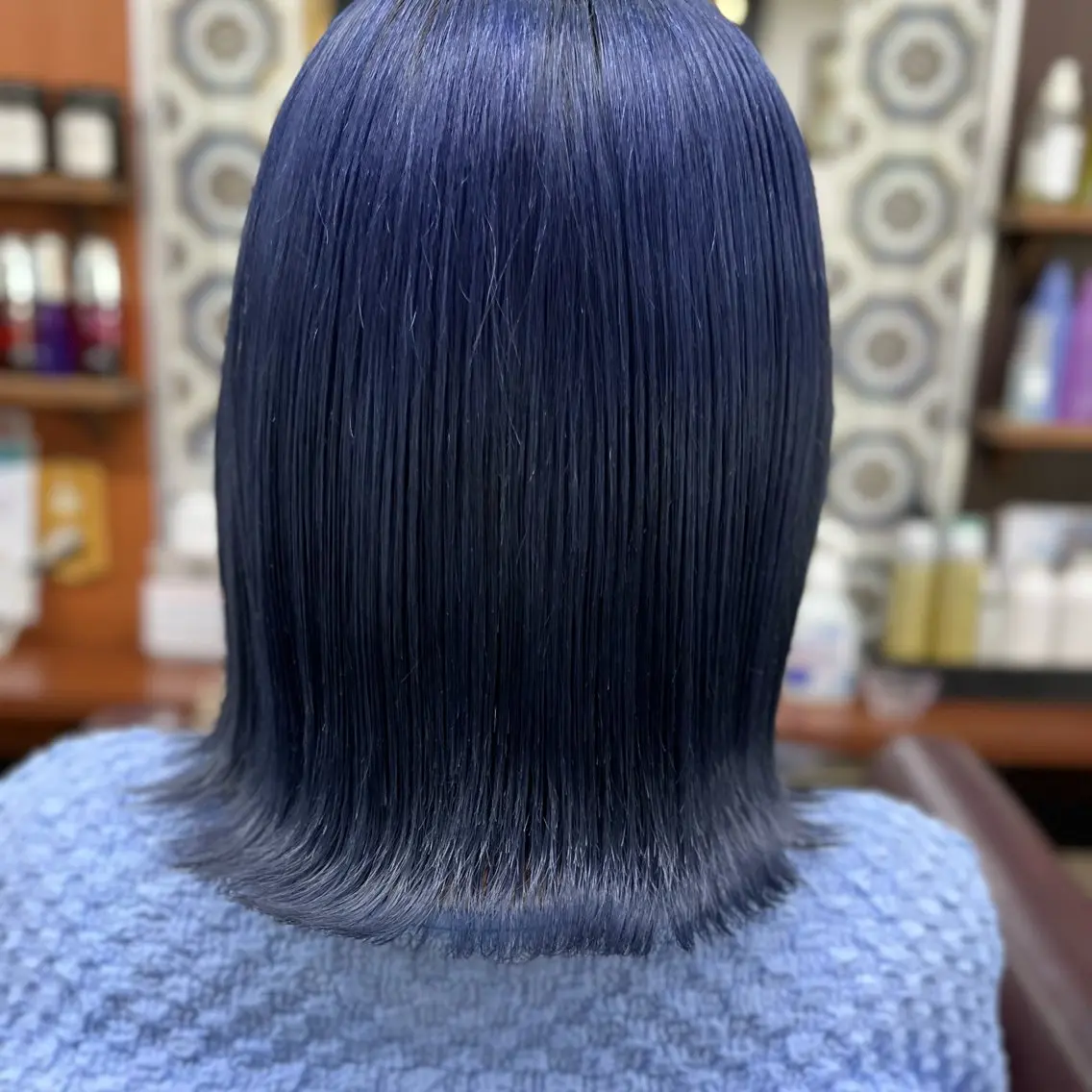 ミディアム カラー ブリーチ ブルーカラー ネイビーカラー MARKA 🫧 YUKAのヘアスタイル