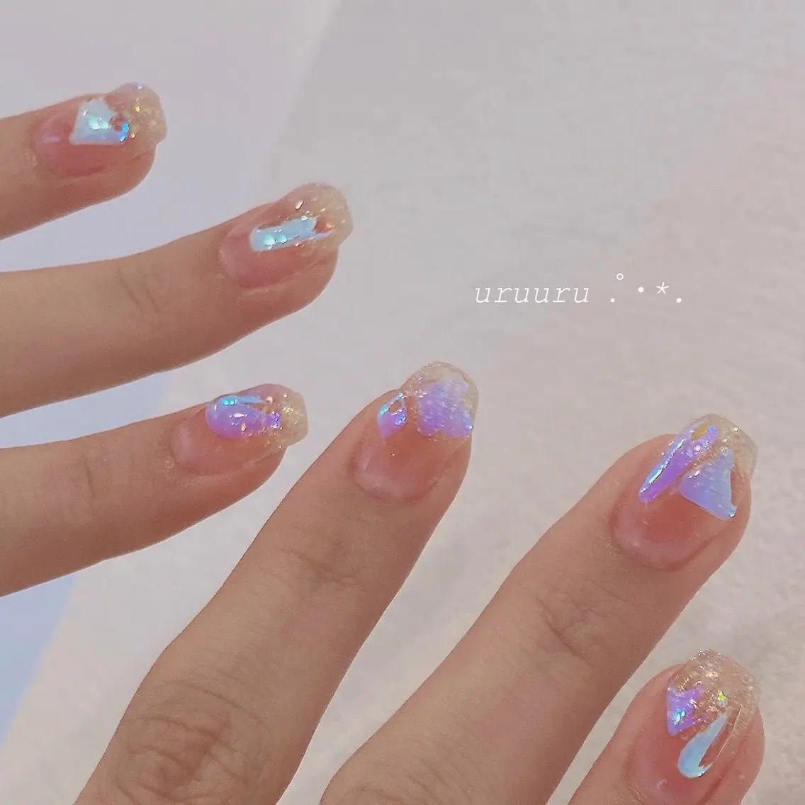 ネイル チークネイル 氷ネイル・うるうるネイル ハンドネイル 韓国ネイル/ワンホン ネイル🎀表参道3分のネイルデザイン