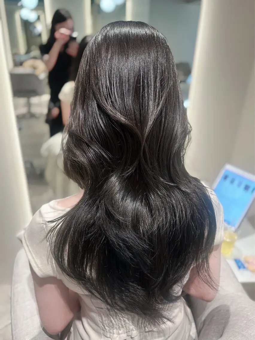 ロング カット ヘアカラー トリートメント レイヤー/顔周り 田山　穂波のヘアスタイル