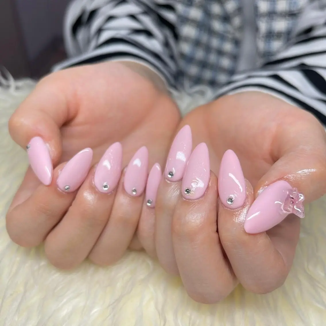 ネイル ジェルネイル 韓国ネイル マグネットネイル 持ち込み パラジェル ハンドネイル Nail&eye Belire 新宿のネイルデザイン