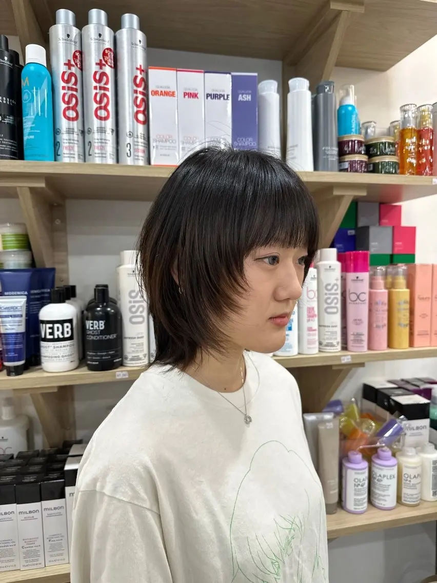 ミディアム レイヤーカット ウルフカット Yuki☺︎パーマ レイヤーカットのヘアスタイル