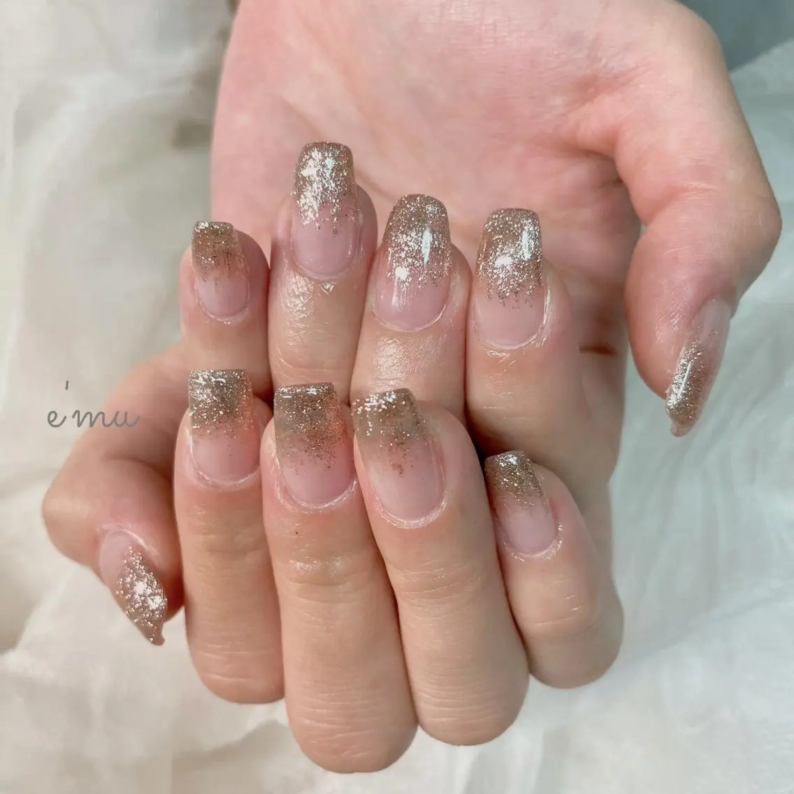 ネイル キラキラネイル ラメ(グリッター) ラメグラデーション ハンドネイル nail salon e'mu💐のネイルデザイン