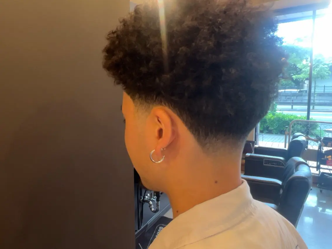ショート カット テヅカ マサユキのヘアスタイル
