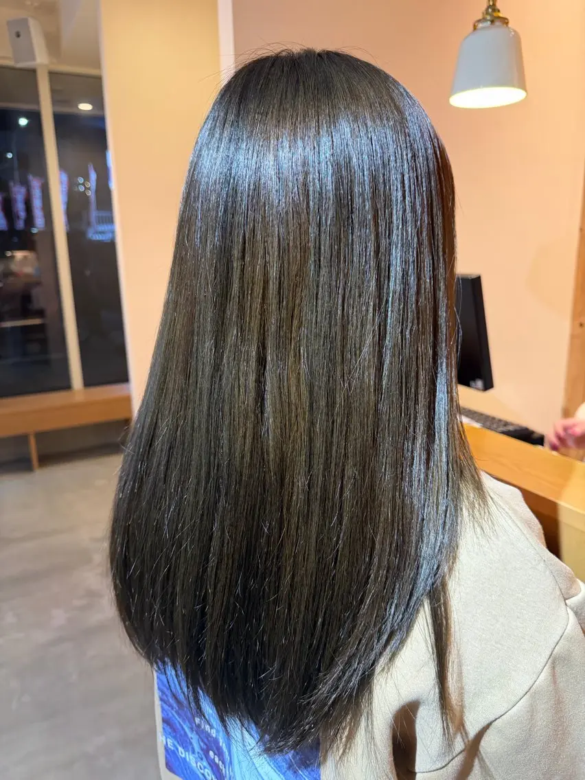 カラー 仲宗根 瑞希のヘアスタイル