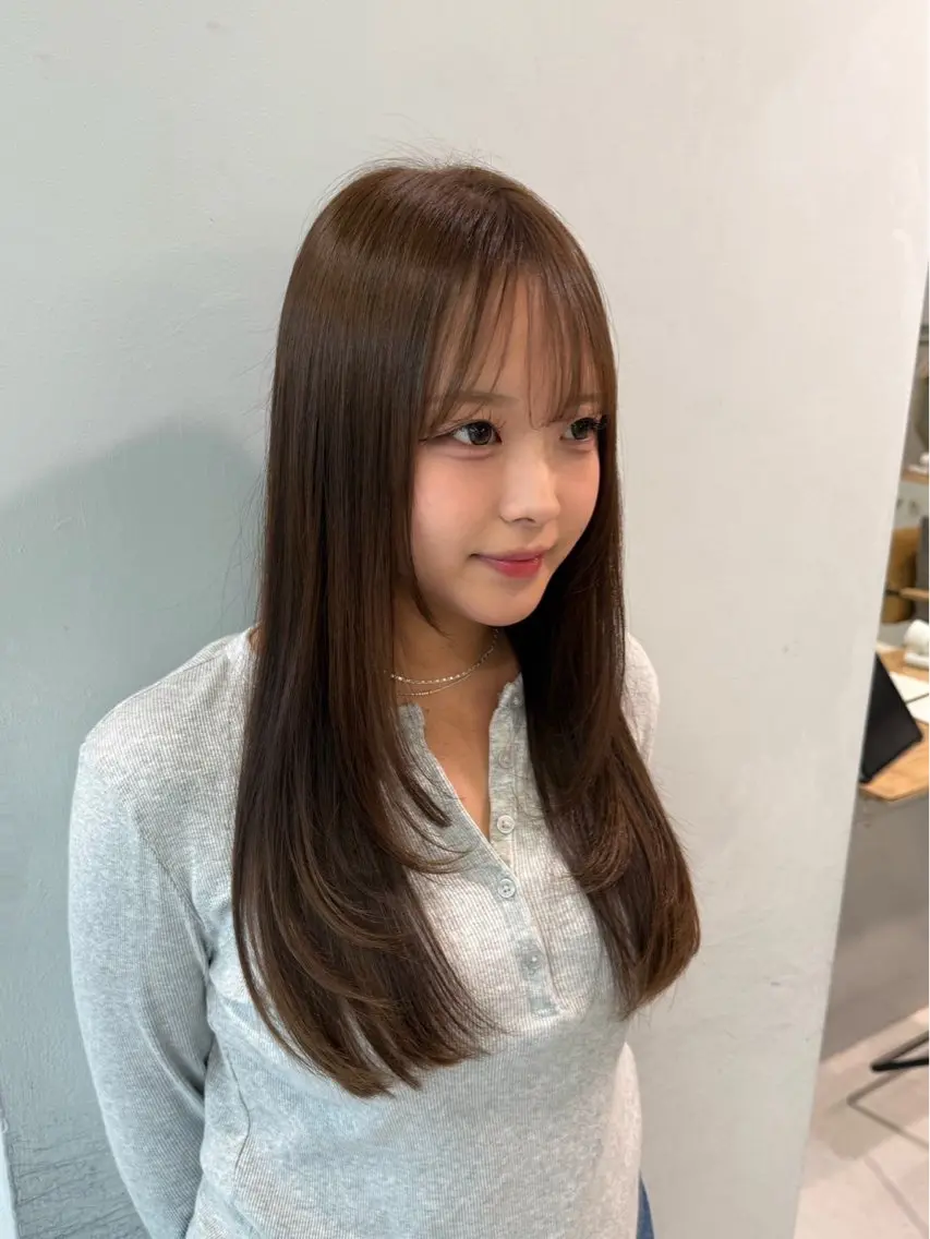 カラー アッシュ アッシュブラウン ブラウンカラー ヘアカラー 辻岡 悠稀のヘアスタイル