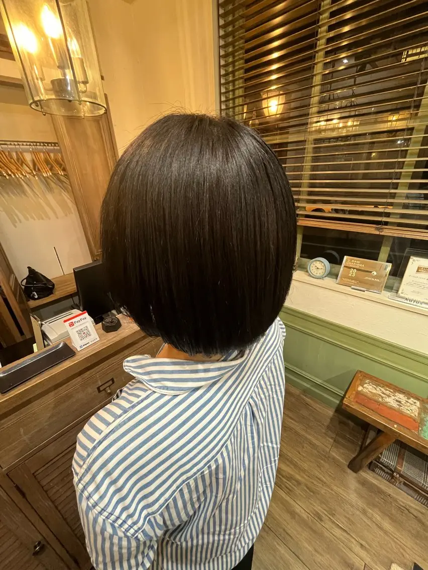 ショート 小森田 果怜 カラー、縮毛矯正のヘアスタイル