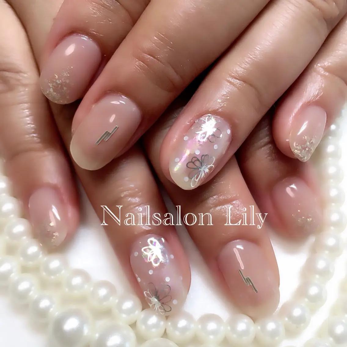 ネイル アートネイル Lily*nail 🌻Mii🌻のネイルデザイン